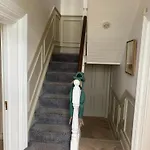 Holiday home 3 Bed House In Sleeps 9 With Parking *