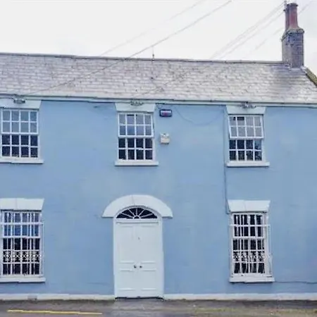 Holiday home Beautiful 4-bed House In