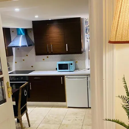Beautiful 4-bed House In *
