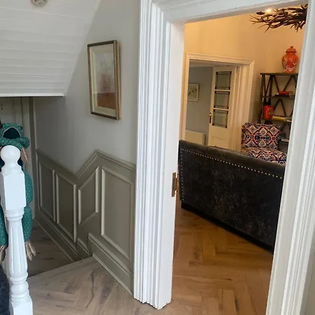 3 Bed House In Sleeps 9 * Kildare