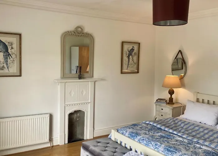 3 Bed House In Sleeps 9 With Parking * キルデア
