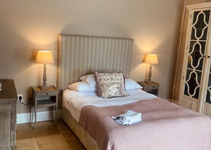 別荘 3 Bed House In Sleeps 9 With Parking